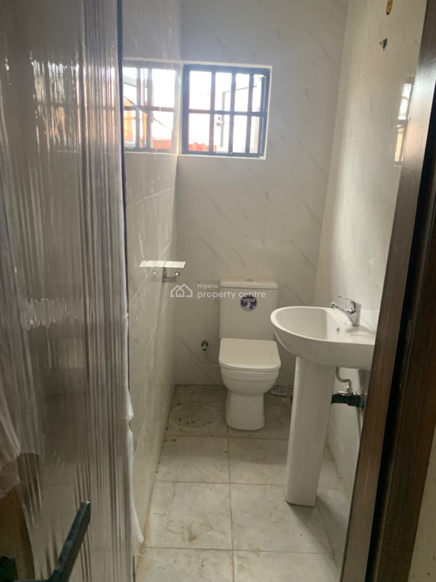 Luxury 2 Bedroom Flat, Gra Phase 1, Magodo, Lagos, Flat / Apartment for Rent
