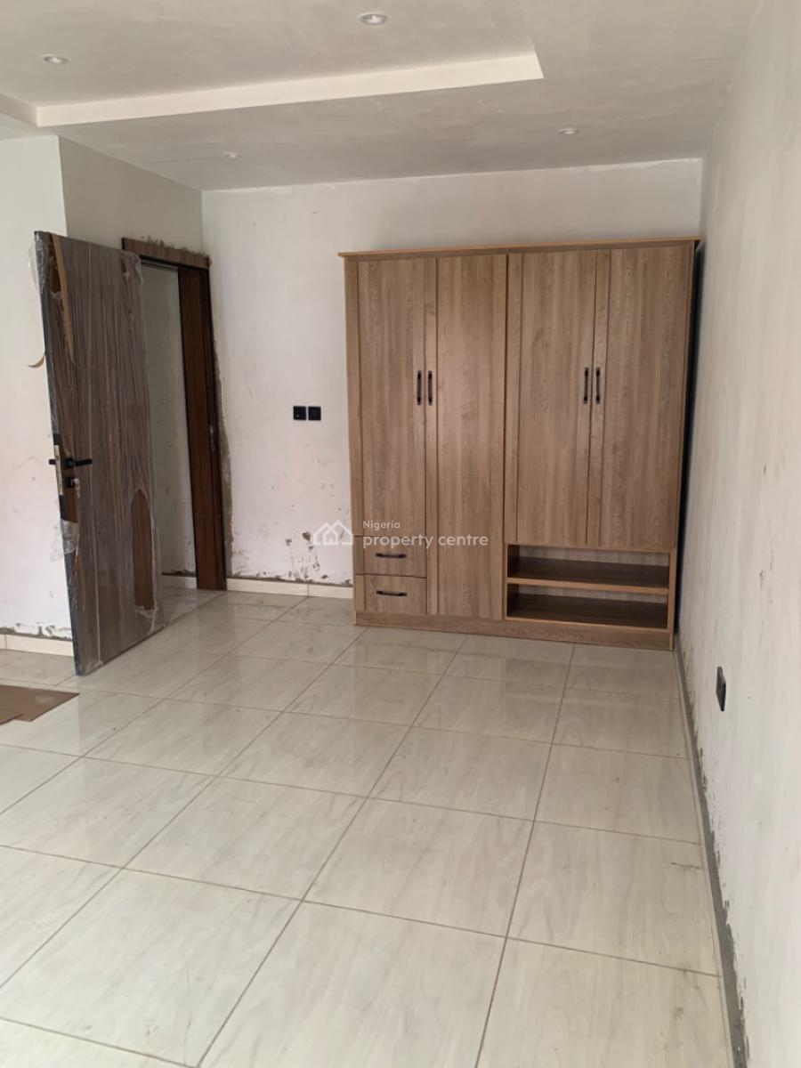 Luxury 2 Bedroom Flat, Gra Phase 1, Magodo, Lagos, Flat / Apartment for Rent