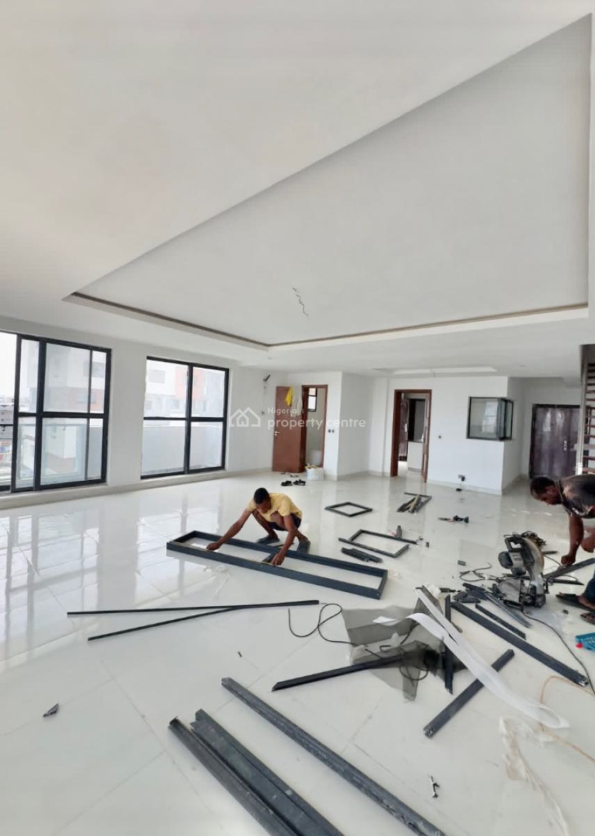 Newly Built Fully Serviced 3 Bedroom Penthouse, Lekki Phase 1, Lekki, Lagos, Flat / Apartment for Rent