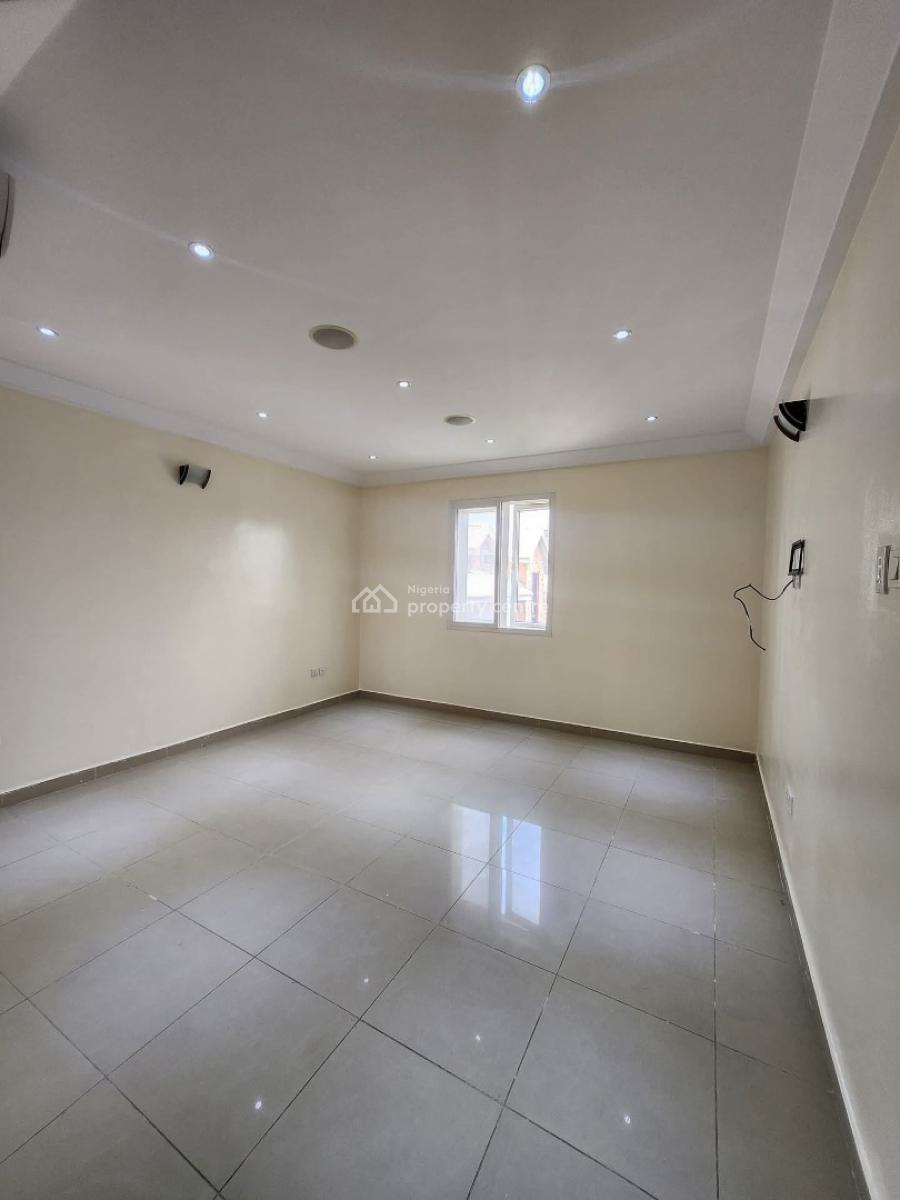 3-bedroom Terrace with Bq, Lekki Phase 1, Lekki, Lagos, Terraced Duplex for Rent