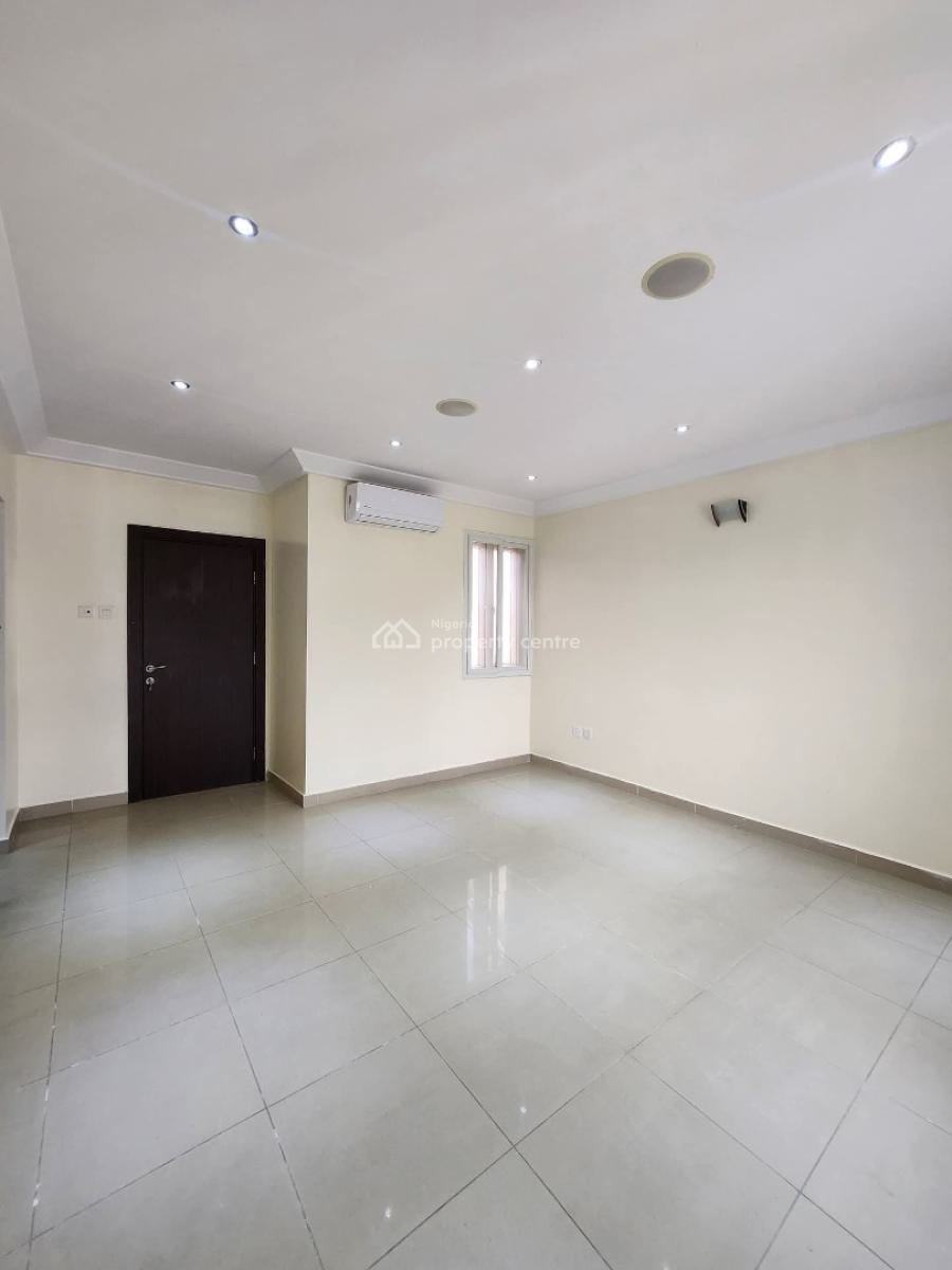 3-bedroom Terrace with Bq, Lekki Phase 1, Lekki, Lagos, Terraced Duplex for Rent