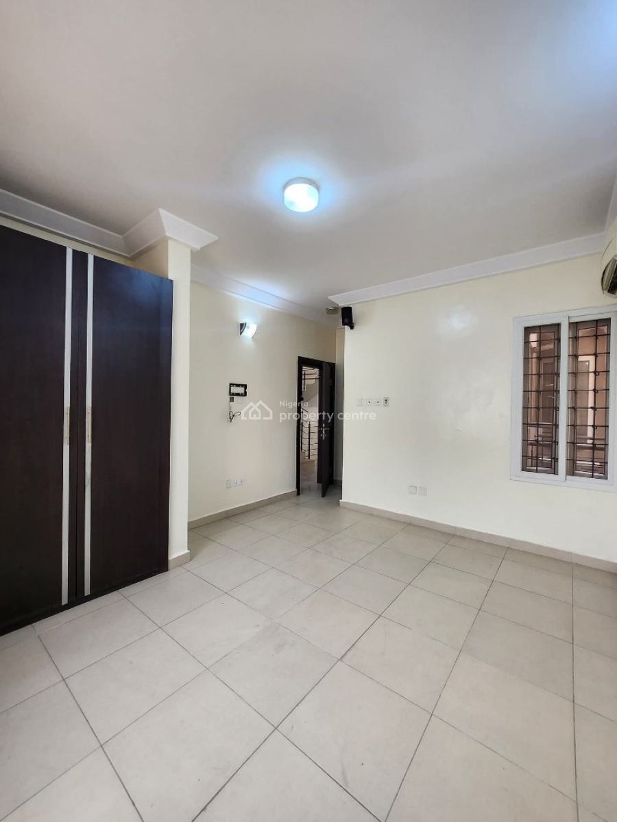 3-bedroom Terrace with Bq, Lekki Phase 1, Lekki, Lagos, Terraced Duplex for Rent