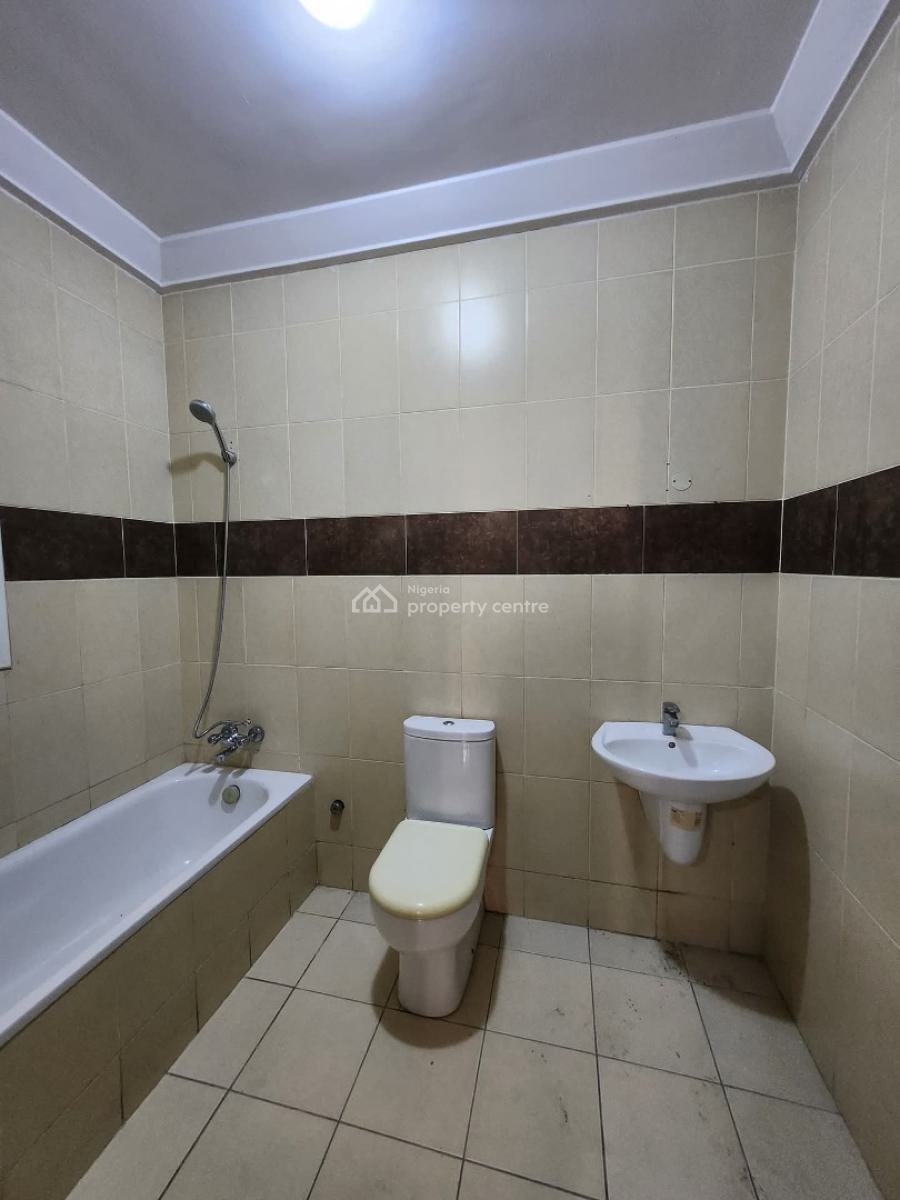 3-bedroom Terrace with Bq, Lekki Phase 1, Lekki, Lagos, Terraced Duplex for Rent