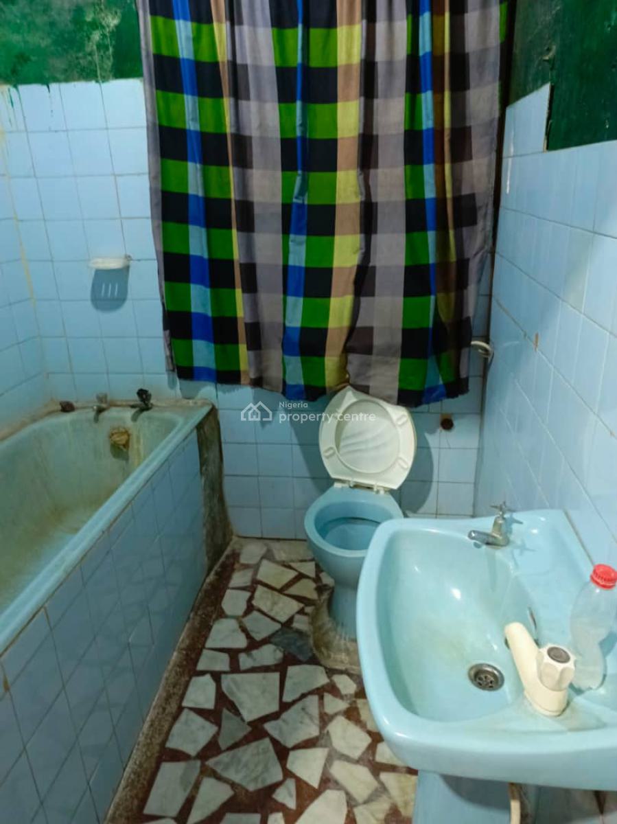 Spacious 3 Bedroom Apartment, Alausa, Ikeja, Lagos, Flat / Apartment for Rent