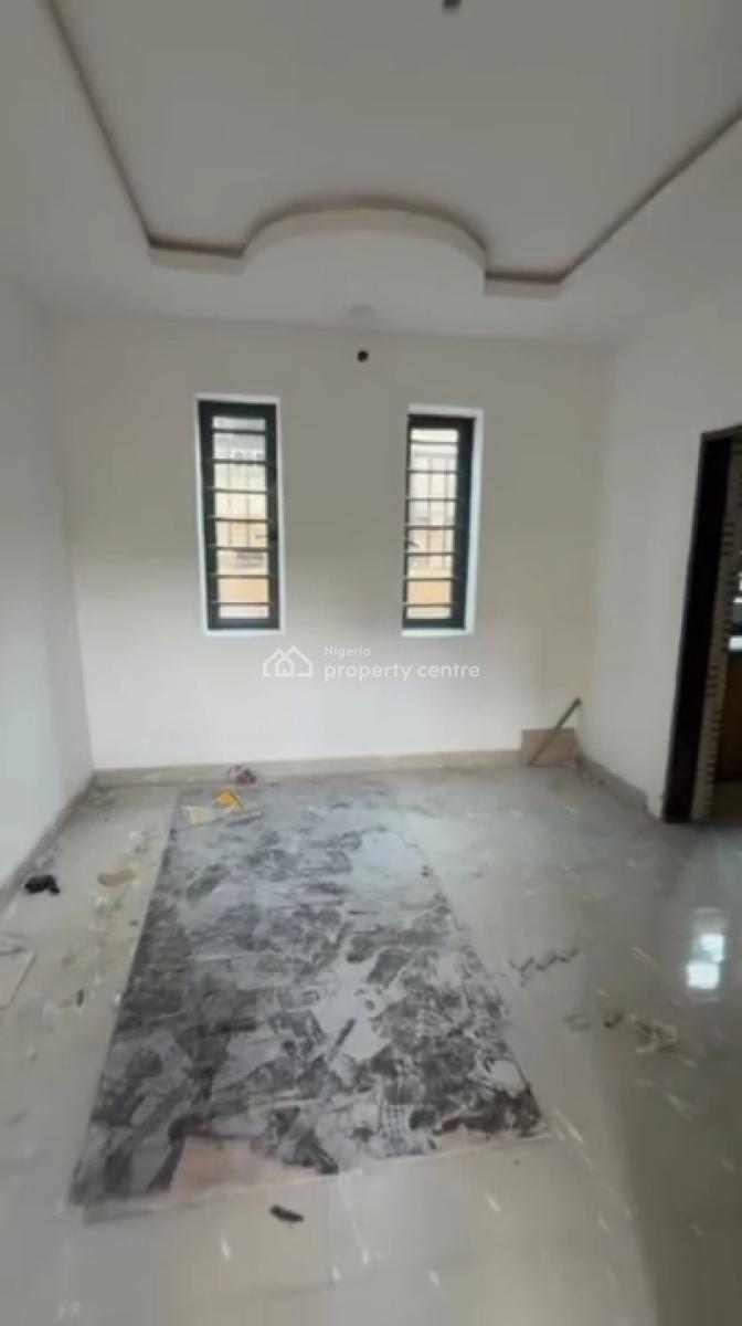Spacious 2 Bedroom Apartment with Pop Ceiling, Surulere, Lagos, Flat / Apartment for Rent