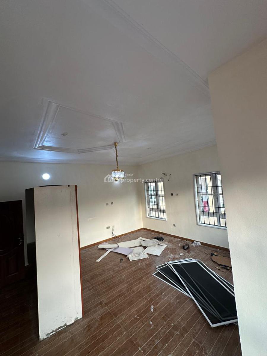 Standard 5 Bedroom Duplex with  Spacious Carpark and a Room  Bq, Southern View Estate, Lekki, Lagos, House for Rent
