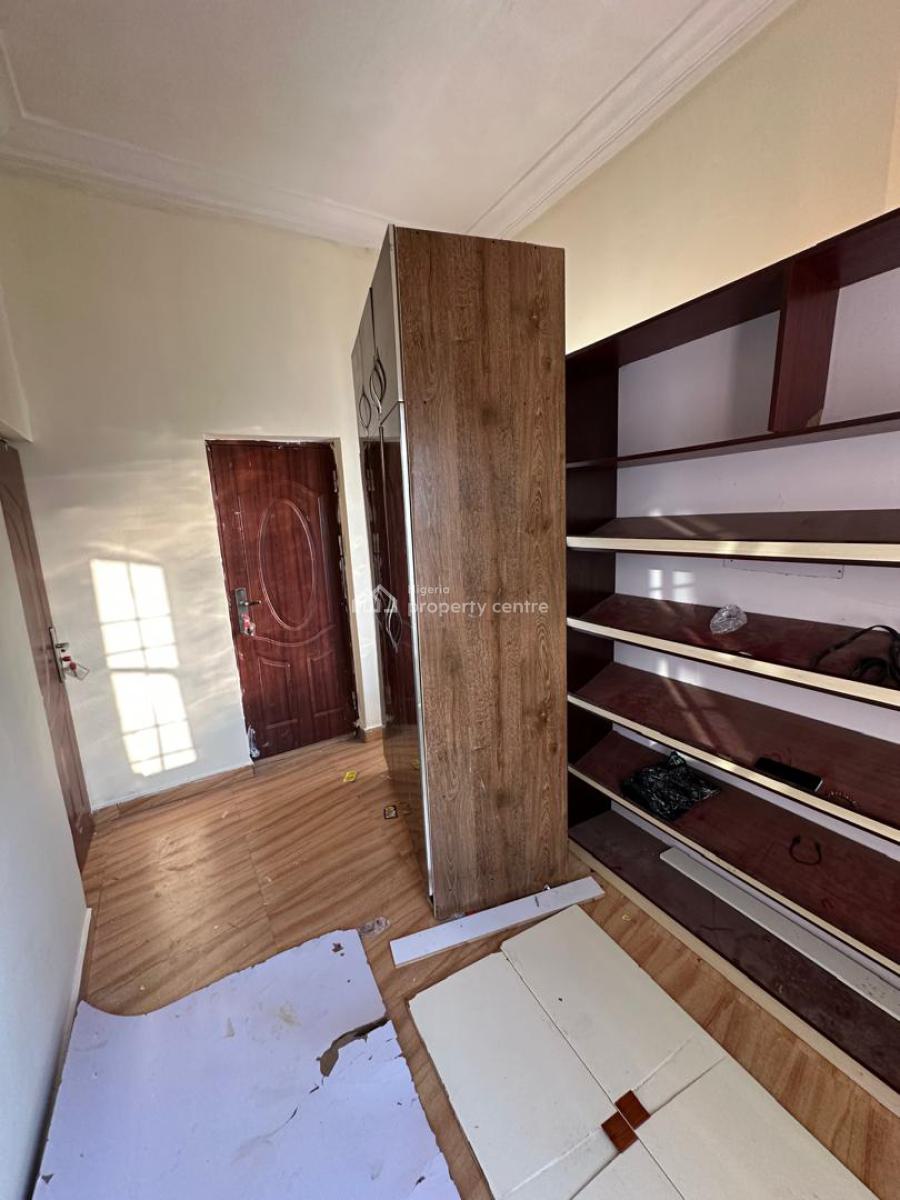 Standard 5 Bedroom Duplex with  Spacious Carpark and a Room  Bq, Southern View Estate, Lekki, Lagos, House for Rent