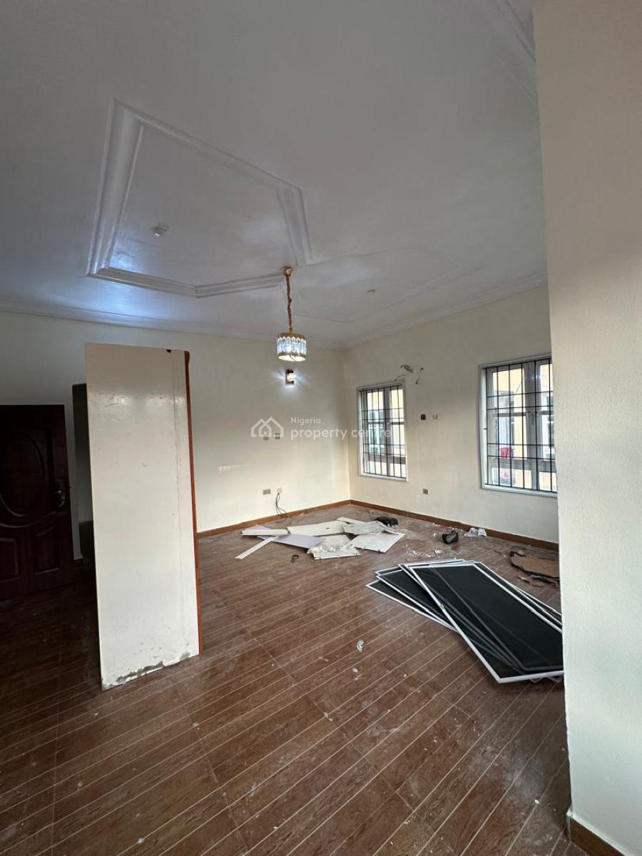 Standard 5 Bedroom Duplex with  Spacious Carpark and a Room  Bq, Southern View Estate, Lekki, Lagos, House for Rent