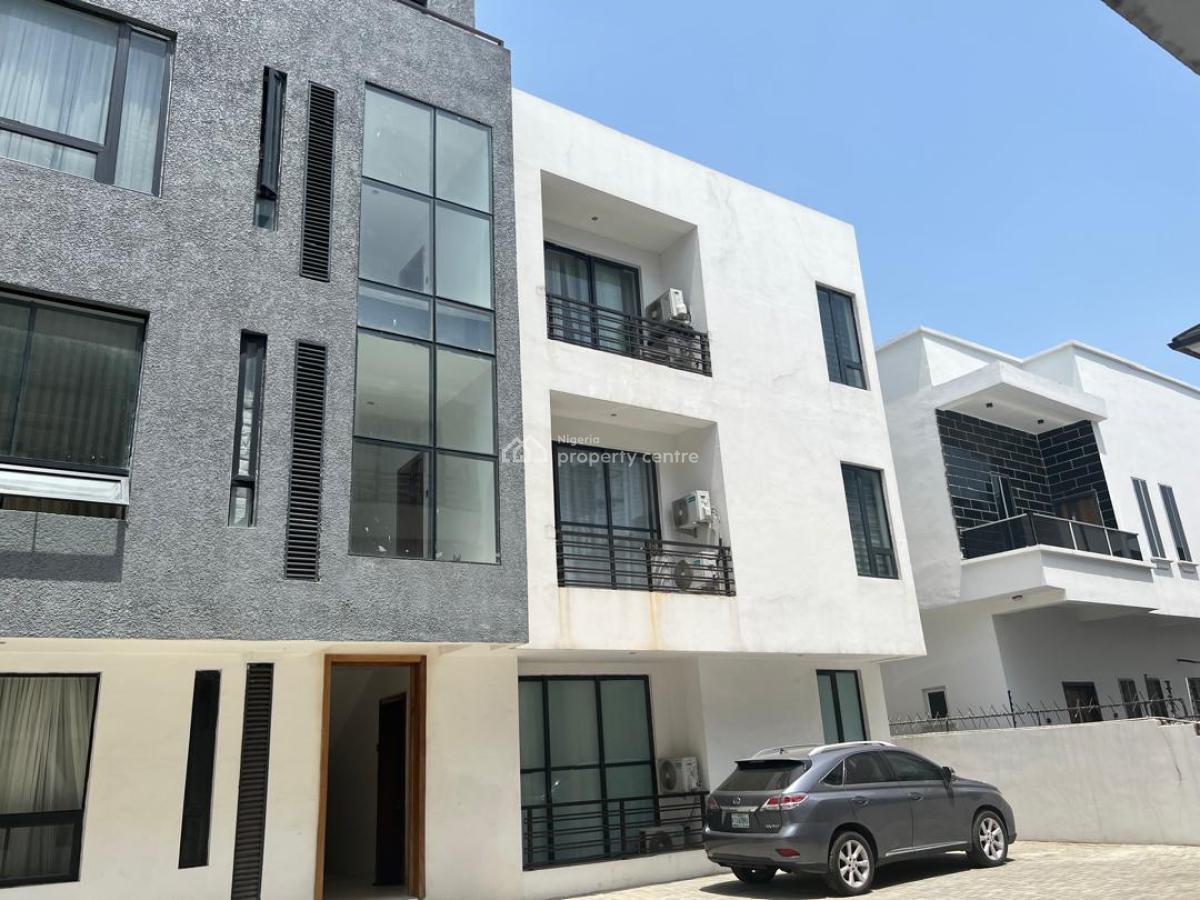 Penthouse Flat in Agungi 2beds, 3 Toilets with a Living Room Balcony., Agungi, Agungi, Lekki, Lagos, Flat / Apartment for Rent