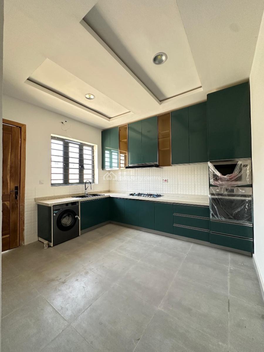 Lovely 4 Bedroom Terrace Duplex with Bq, Lekki Phase 1, Lekki, Lagos, Terraced Duplex for Sale