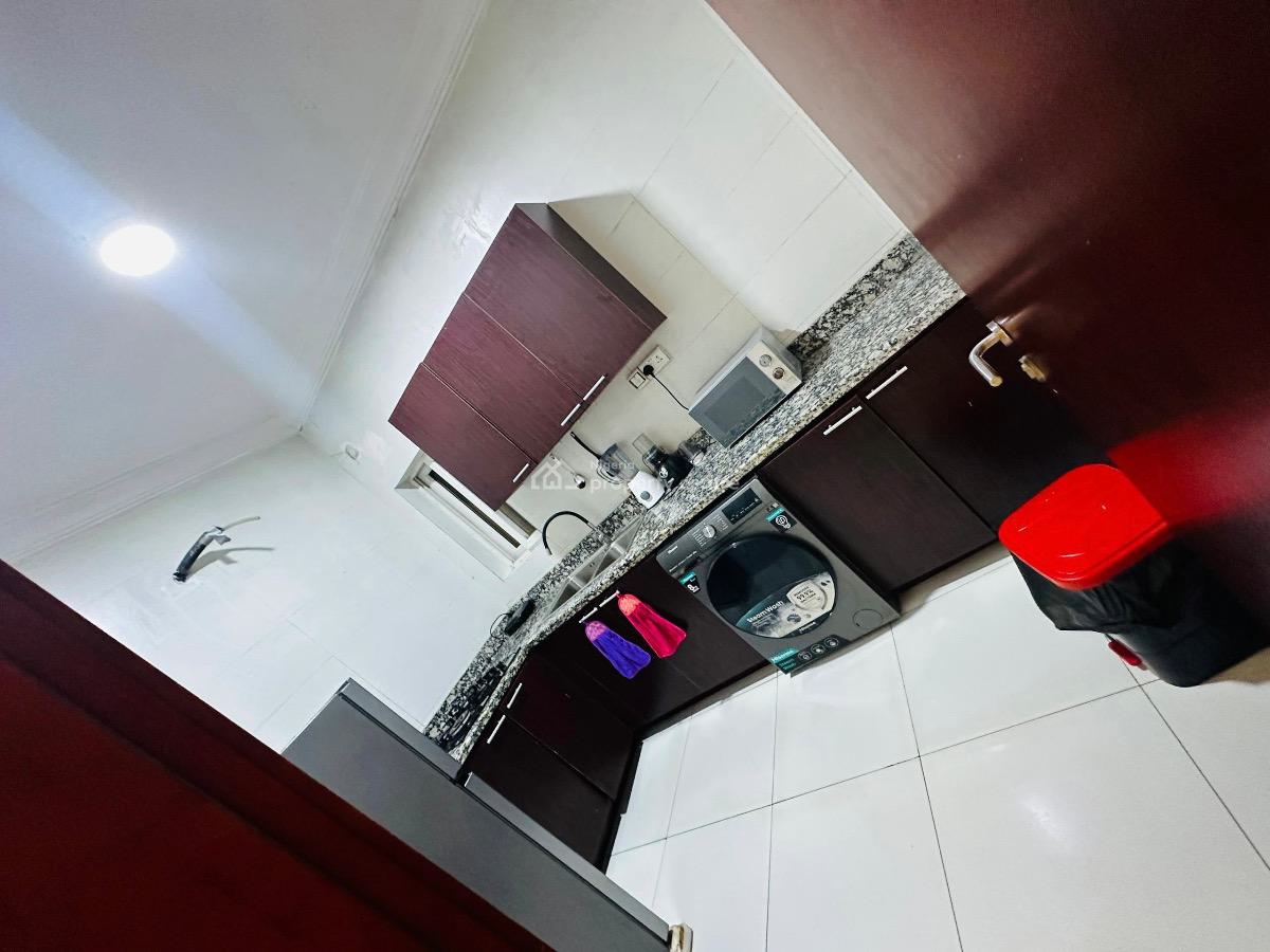 Luxury 2bedroom Apartment, Admiralty Way, Lekki Phase 1, Lekki, Lagos, Flat / Apartment Short Let