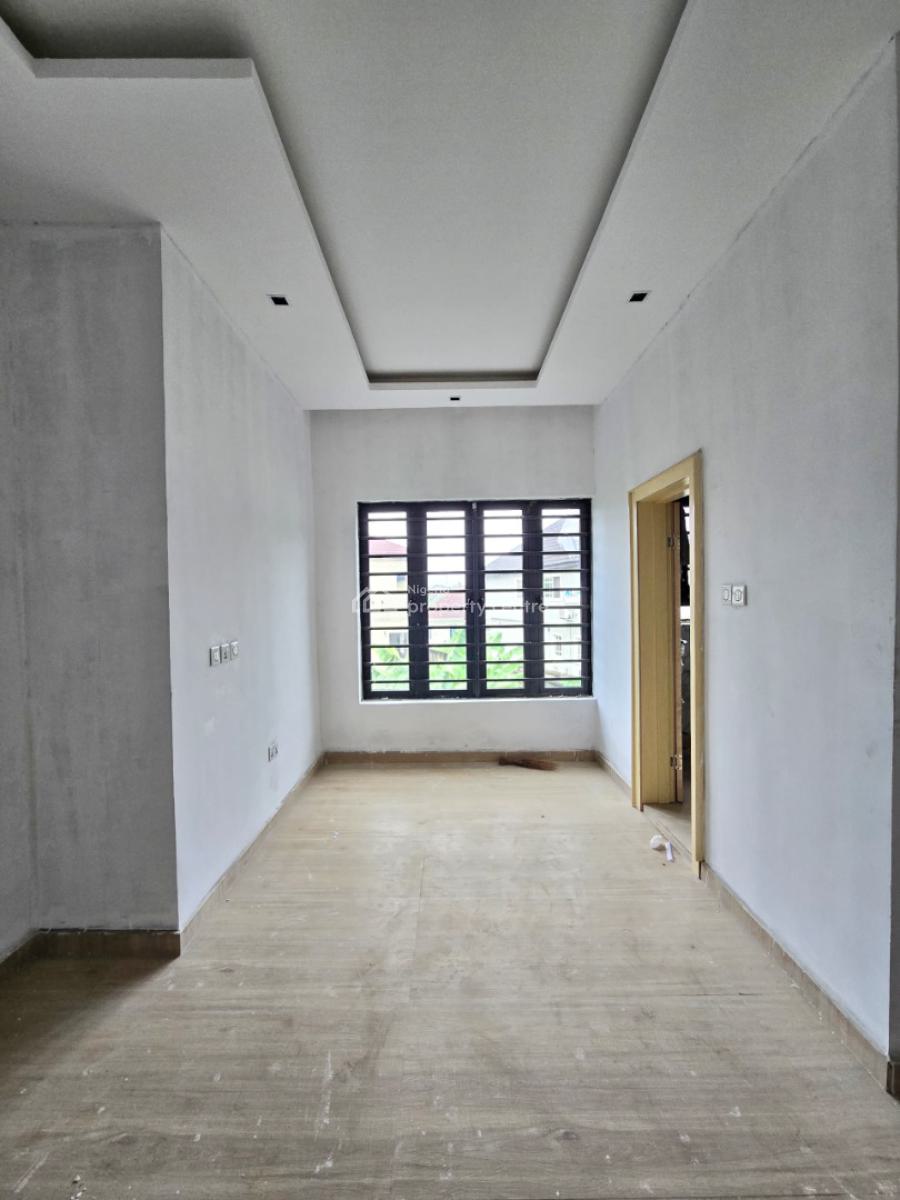 Contemporary 4-bedroom Semi Detached Duplex with Bq., Gbagada, Lagos, Semi-detached Duplex for Sale