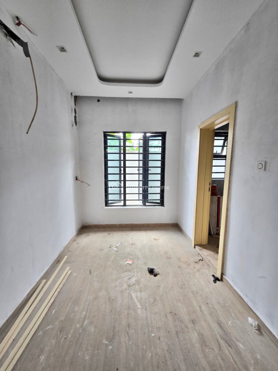 Contemporary 4-bedroom Semi Detached Duplex with Bq., Gbagada, Lagos, Semi-detached Duplex for Sale