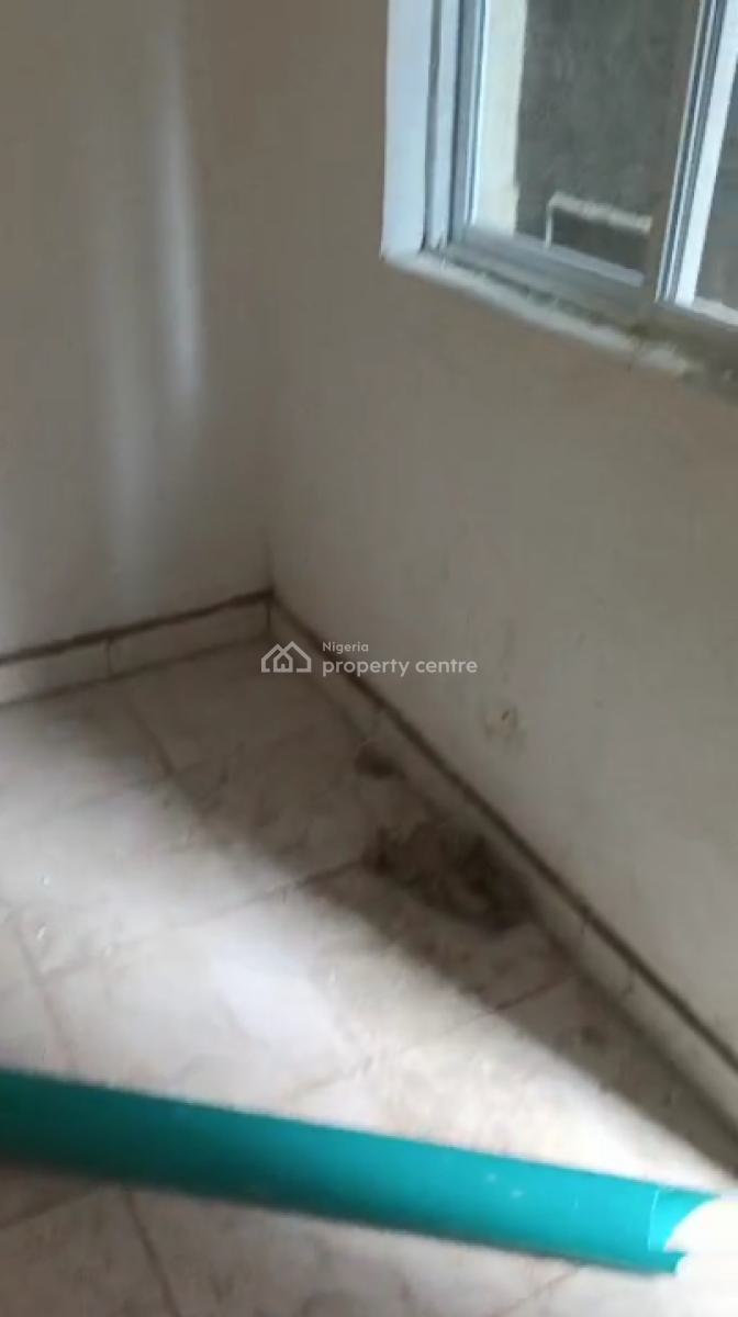 Brand New Self Contain with Pop Ceiling at Hot Location, Adekunle, Yaba, Lagos, Self Contain (single Rooms) for Rent