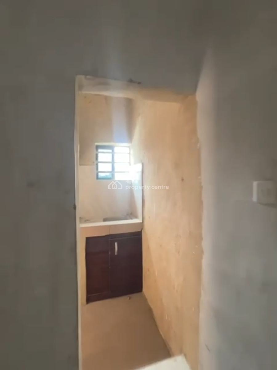 Exquisitely Built  Self Contain in Hot Location, Surulere, Lagos, Self Contain (single Rooms) for Rent