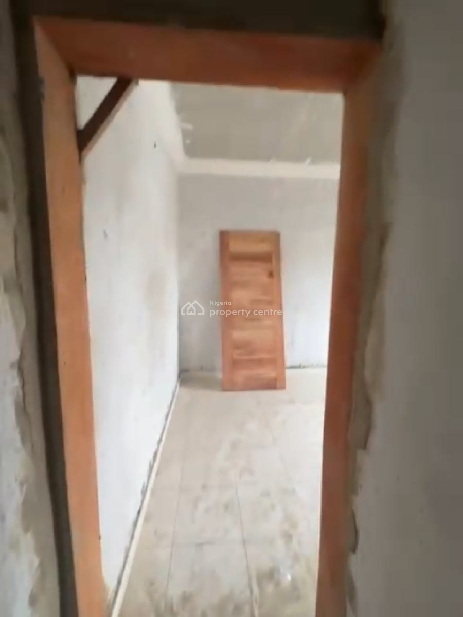 Exquisitely Built  Self Contain in Hot Location, Surulere, Lagos, Self Contain (single Rooms) for Rent