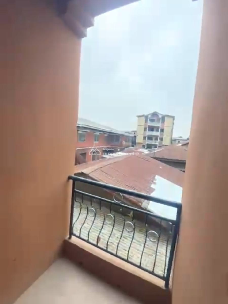 Exquisitely Built  Self Contain in Hot Location, Surulere, Lagos, Self Contain (single Rooms) for Rent