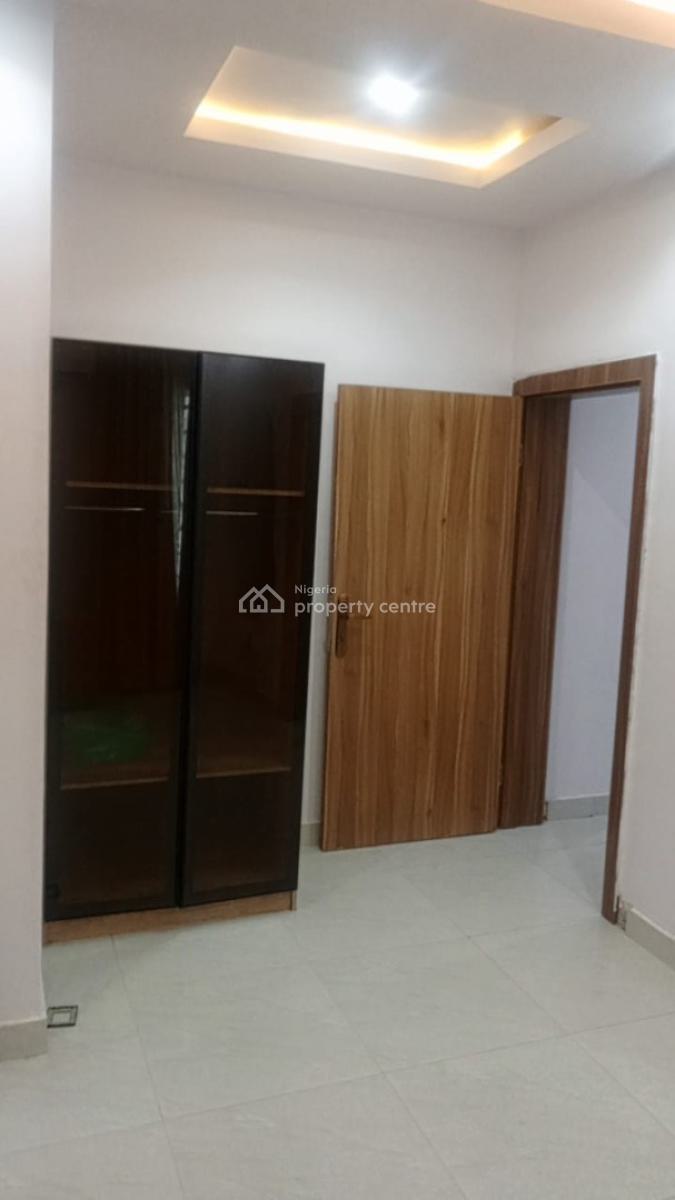 a Newly Built 2 Bedroom Furnished Apartment at Lekki Chevron, New Road Chevron Lekki, Lekki Phase 2, Lekki, Lagos, Flat / Apartment for Rent
