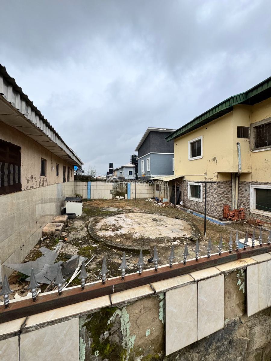 Modestly Maintained 4beds Semi Detached Duplex with Bqs, Works and Housing Estate, Gwarinpa, Abuja, Semi-detached Duplex for Sale