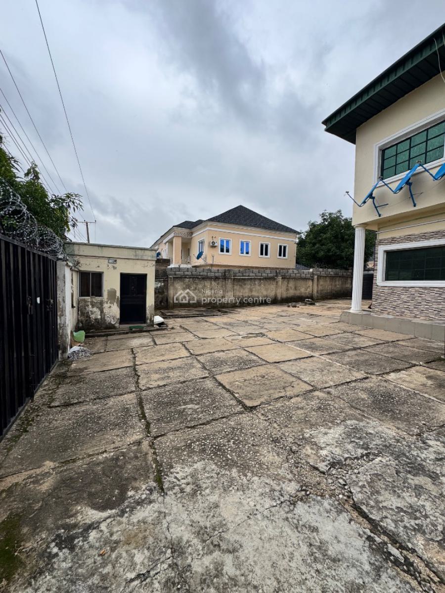 Modestly Maintained 4beds Semi Detached Duplex with Bqs, Works and Housing Estate, Gwarinpa, Abuja, Semi-detached Duplex for Sale