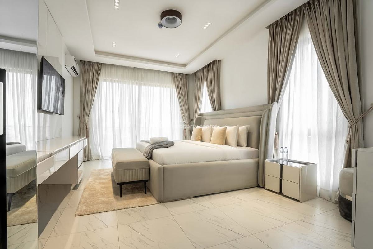 Two Bedroom Apartment, Lekki Phase 1, Lekki, Lagos, Flat / Apartment for Rent