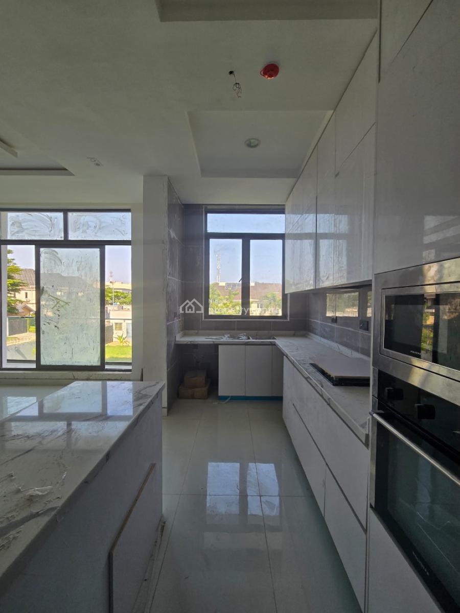 Lovely 2 Bed Apartment in a Sought After Location, Perfect for Shortlet in Lekki Phase 1, Lekki, Lagos, Flat / Apartment for Sale