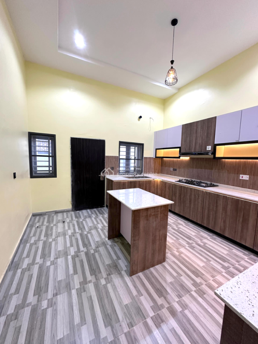 Luxury Brand New 4 Bedroom Terrace Duplex with Bq, Guzape District, Abuja, Terraced Duplex for Rent