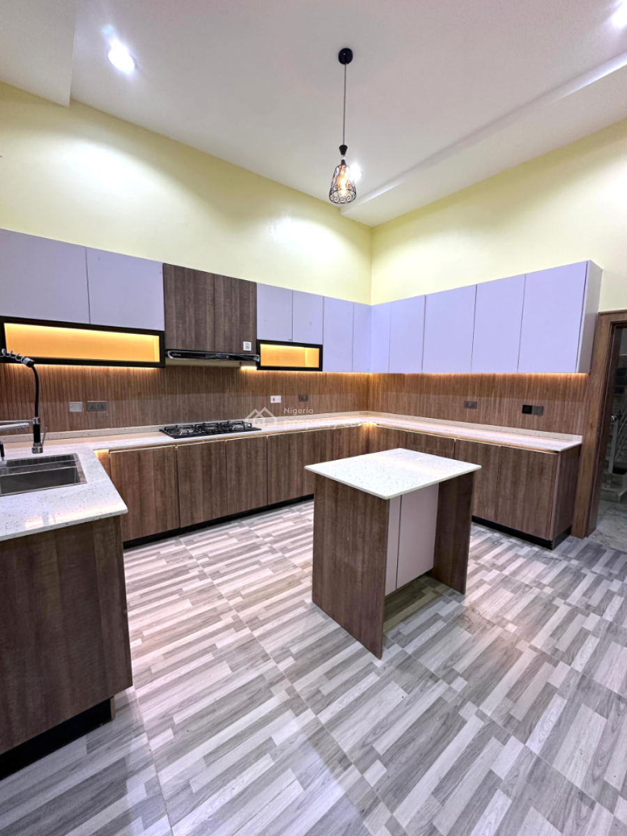 Luxury Brand New 4 Bedroom Terrace Duplex with Bq, Guzape District, Abuja, Terraced Duplex for Rent