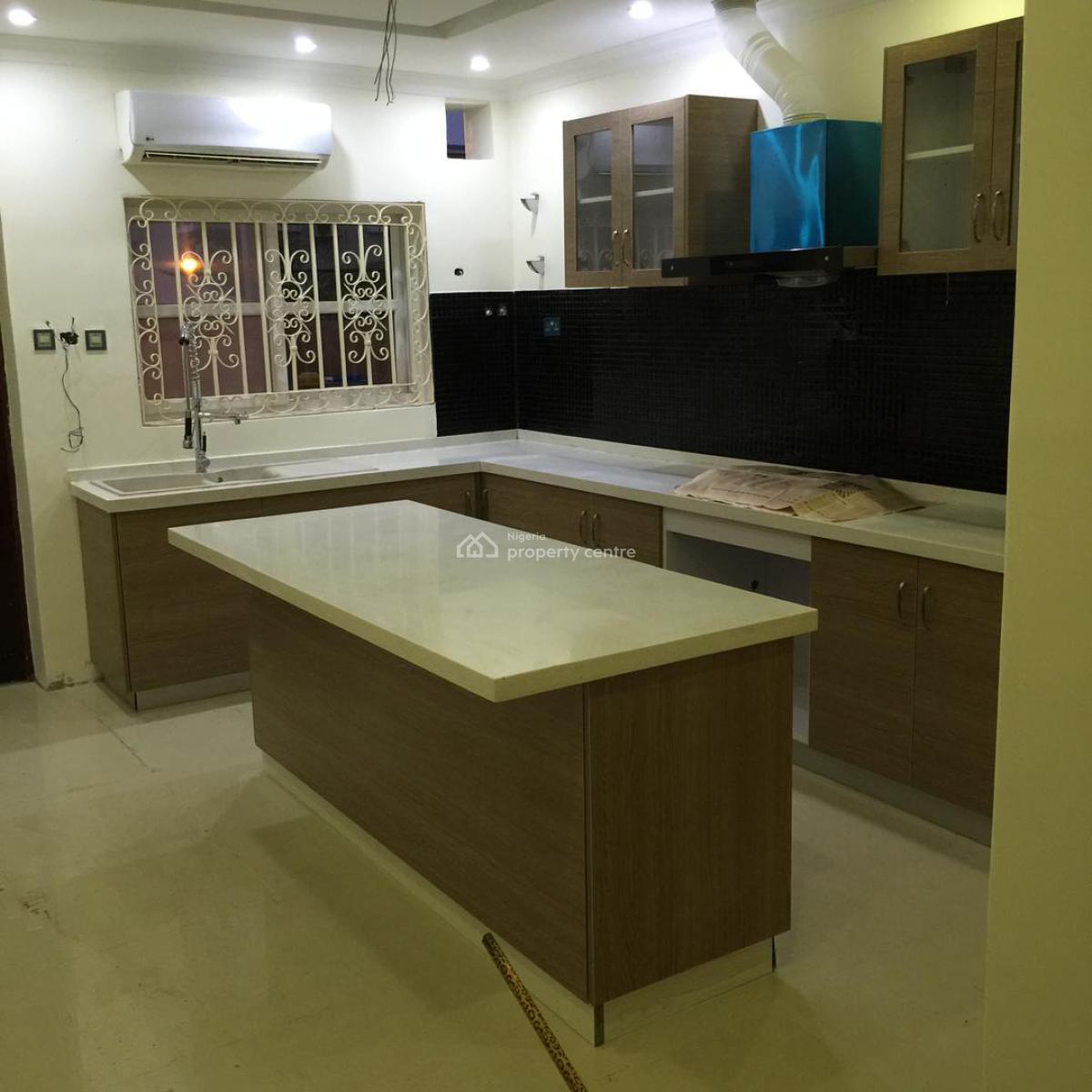 Spacious 4bedrooms Semi Detached House with Bq, Egerton Estate Opposite Friends Colony, Osapa, Lekki, Lagos, Semi-detached Duplex for Rent