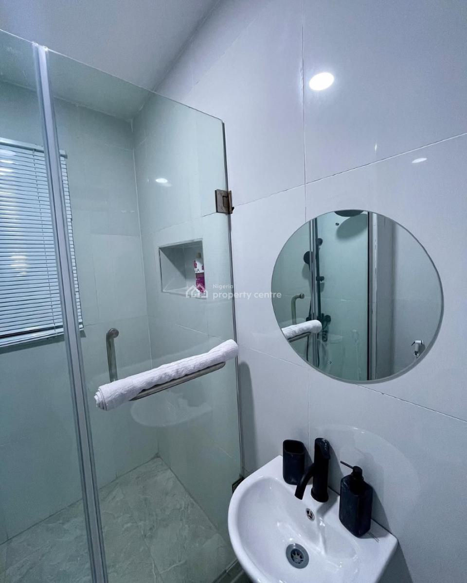 Rrrr, Lekki Phase 1, Lekki, Lagos, House Short Let