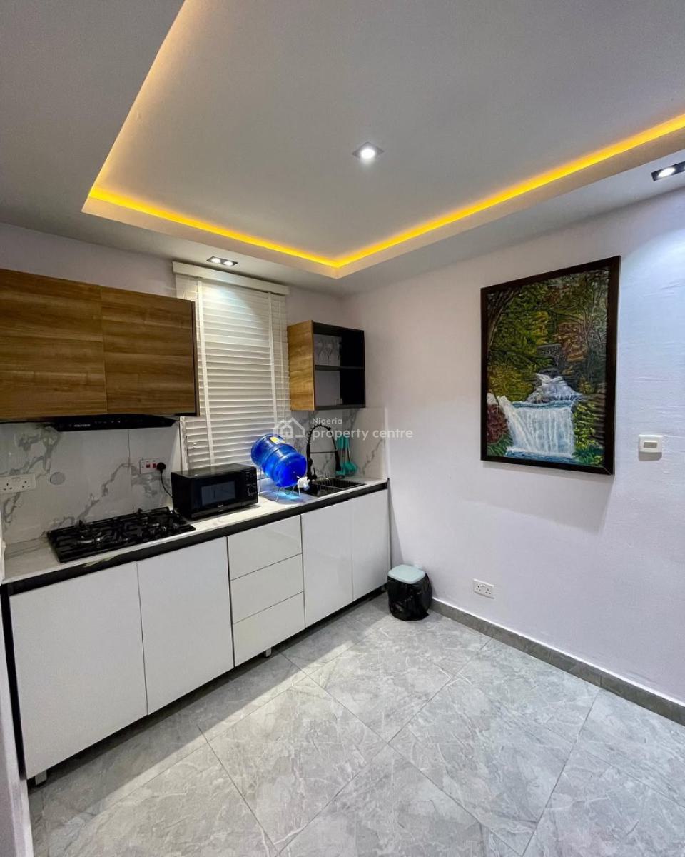 Rrrr, Lekki Phase 1, Lekki, Lagos, House Short Let