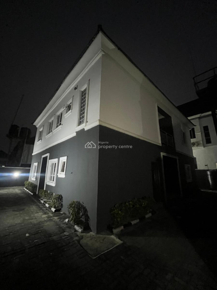 Spacious 3 Bedroom Apartment, Lekki, Lagos, Flat / Apartment for Rent