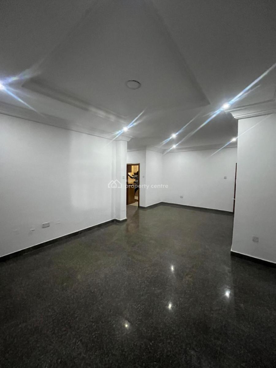 Spacious 3 Bedroom Apartment, Lekki, Lagos, Flat / Apartment for Rent