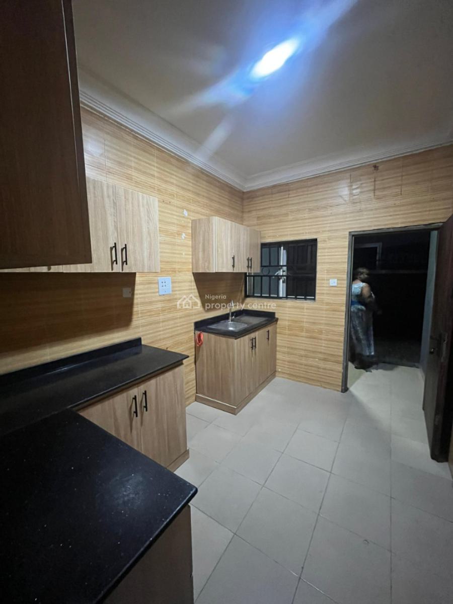 Spacious 3 Bedroom Apartment, Lekki, Lagos, Flat / Apartment for Rent