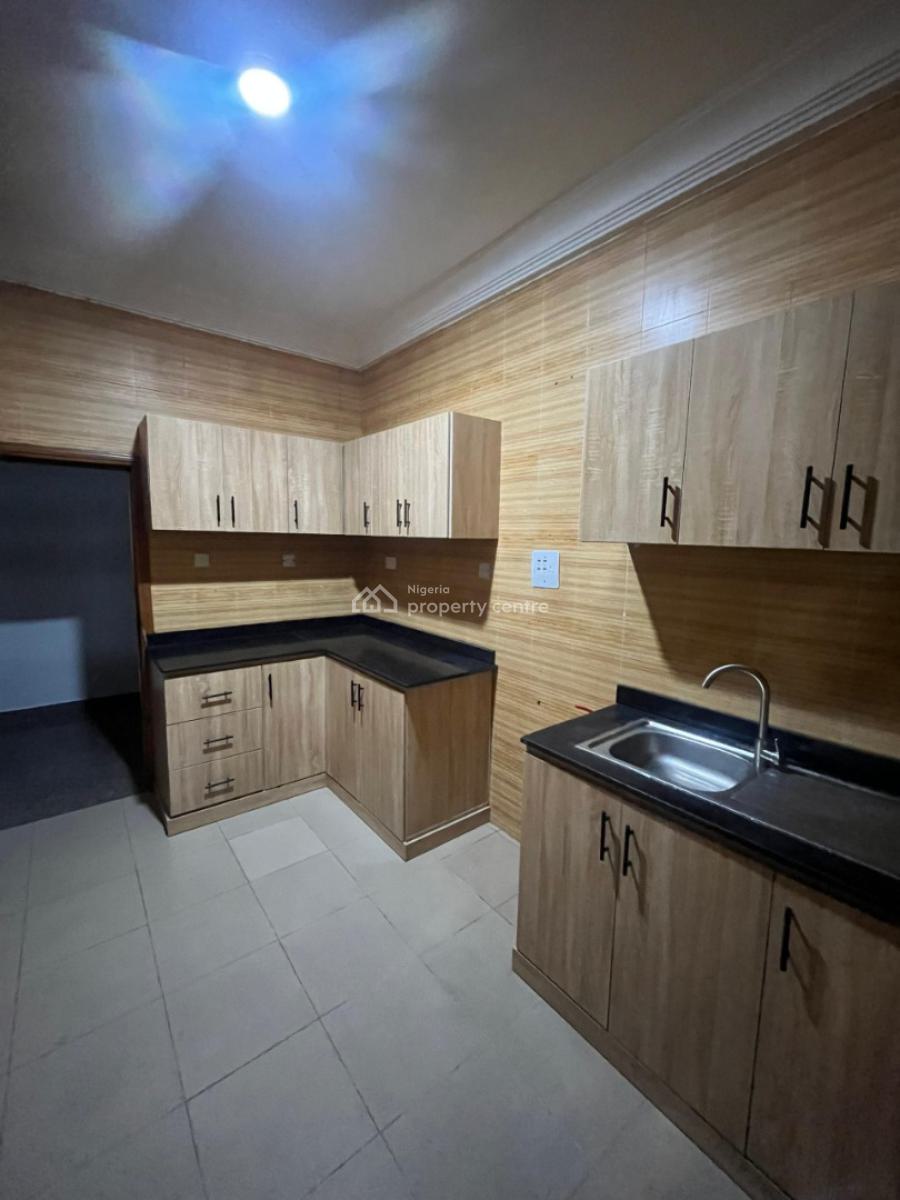 Spacious 3 Bedroom Apartment, Lekki, Lagos, Flat / Apartment for Rent