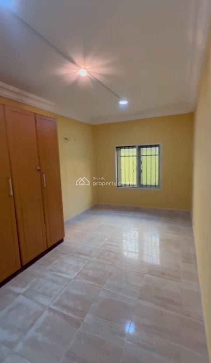 Well Maintained Selfcon with Shared Kitchen, Obamusa Estate, Idado, Lekki, Lagos, Self Contain (single Rooms) for Rent