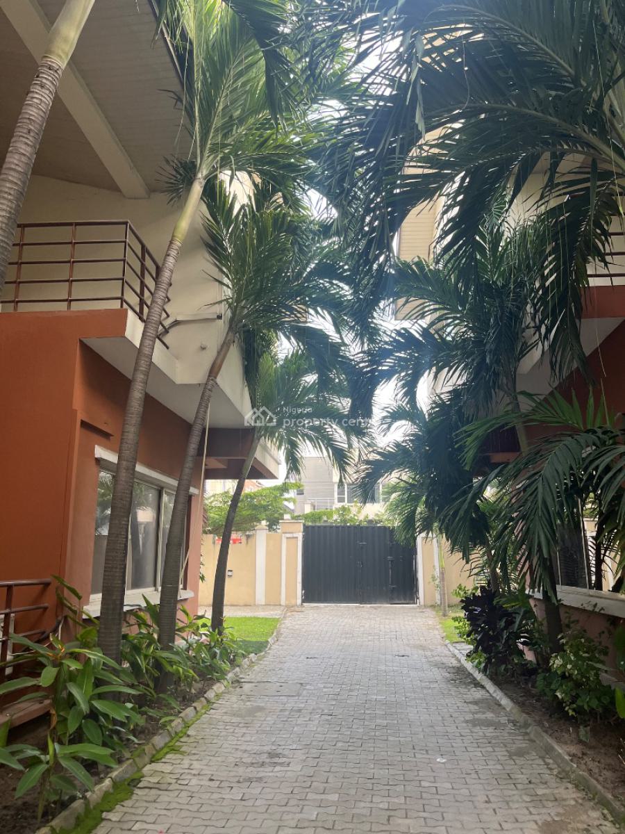 Studio, Miniflat , Master Bedroom Available, Cool and Best Area in The Estate, Idado, Lekki, Lagos, Mini Flat (room and Parlour) for Rent