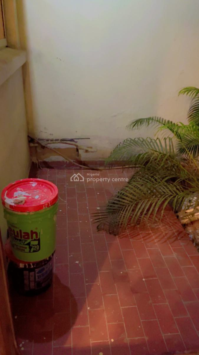 Newly Renovated Very Big Studio Flat, Balcony, Idado, Lekki, Lagos, Self Contain (single Rooms) for Rent