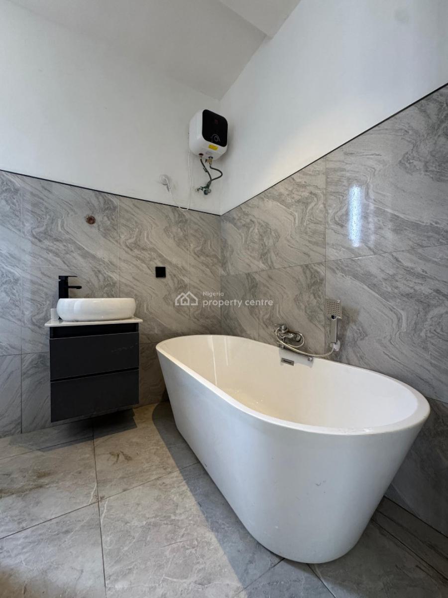 Astonishing 2 Bedroom Apartment with a Rooms Ensuite, Ikate, Lekki, Lagos, Flat / Apartment for Sale