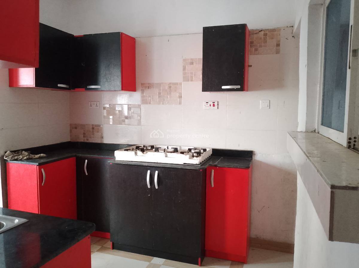Room Shared Apartment, Joseph Avenue, By Sangotedo Market, Sangotedo Ajah, Sangotedo, Ajah, Lagos, Flat / Apartment for Rent