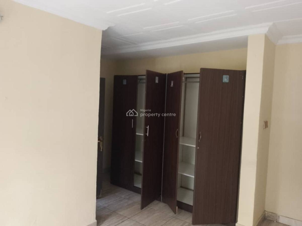 Neatly Used  2 Bedroom Located in a Serene, Ikeja Gra, Ikeja, Lagos, House for Rent