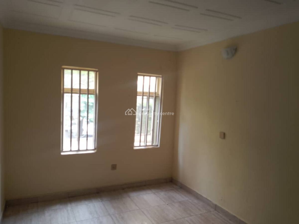 Neatly Used  2 Bedroom Located in a Serene, Ikeja Gra, Ikeja, Lagos, House for Rent