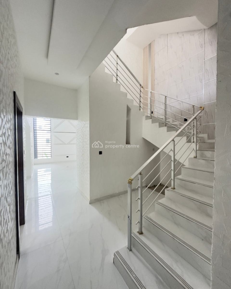 5bedroom Luxurious Semi Detached Self + Bq and Pool, Victory Park Estate, Osapa, Lekki, Lagos, Semi-detached Duplex for Sale