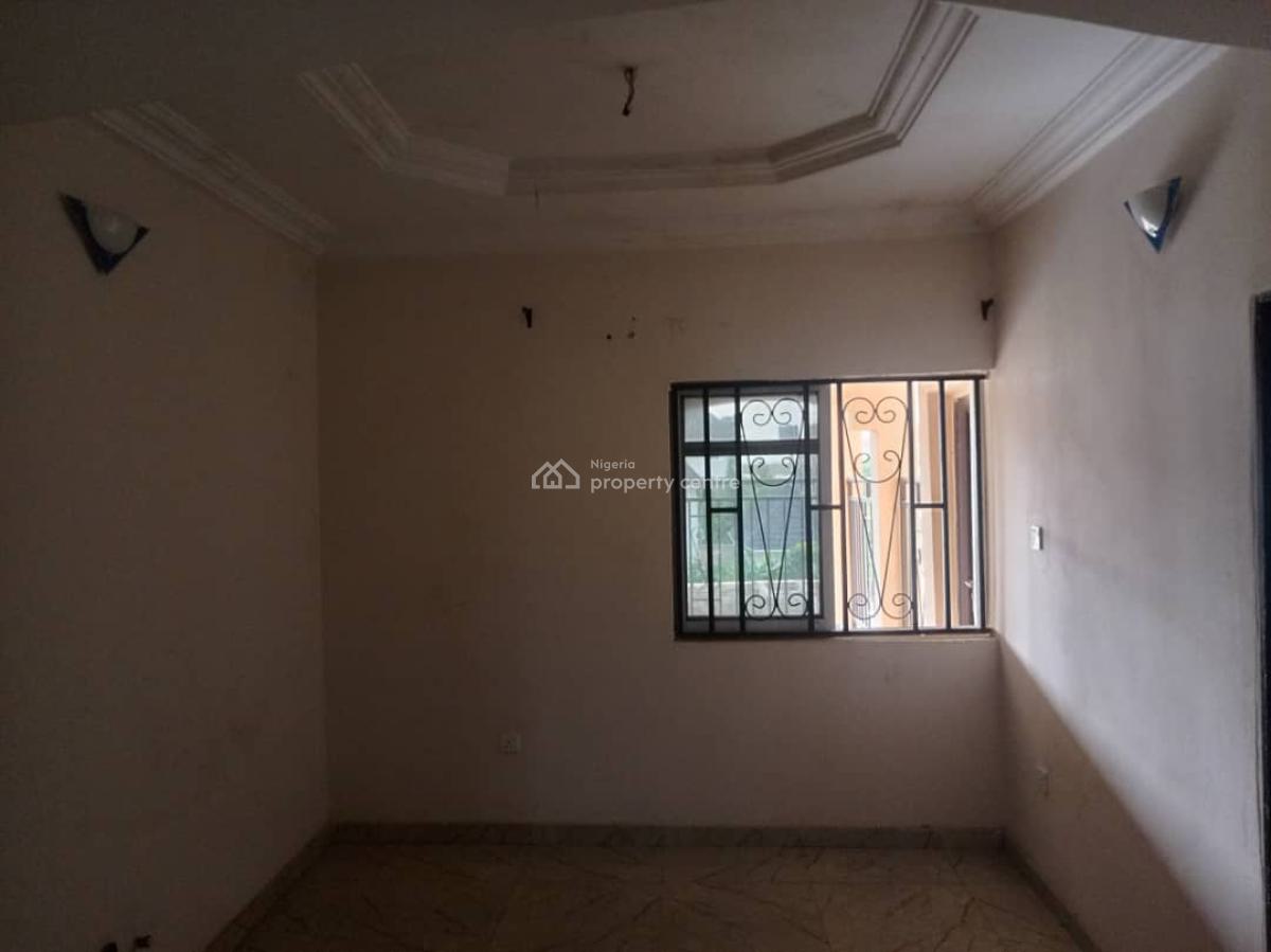 Spacious 2 Bed Apartment, Lugbe District, Abuja, Flat / Apartment for Rent