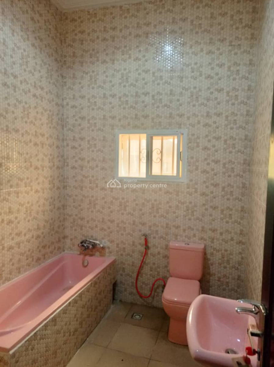 3 Bed Apartment, Lugbe District, Abuja, Flat / Apartment for Rent