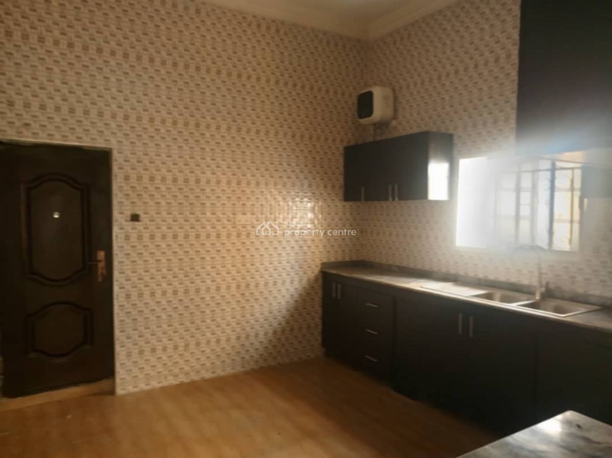 3 Bed Apartment, Lugbe District, Abuja, Flat / Apartment for Rent