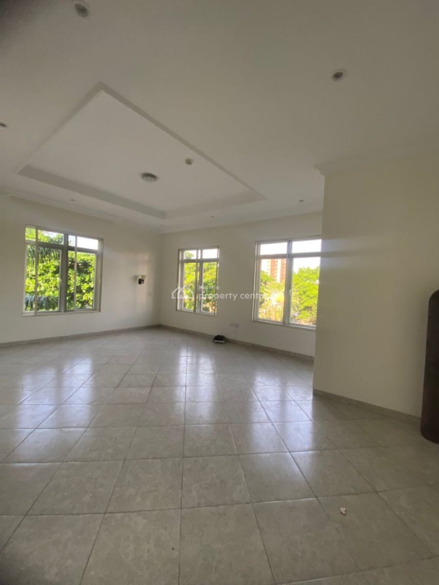 Spacious 4 Bedroom Apartment with a Bq, Ikoyi, Lagos, Flat / Apartment for Rent