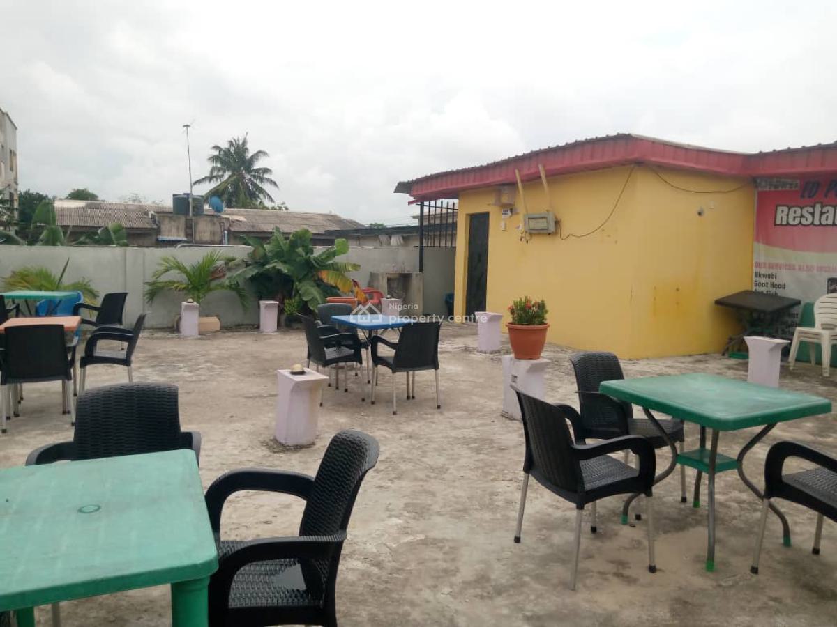 a Functioning Bar and Restaurant in a Prime Location, Awoyaya, Ibeju Lekki, Lagos, Restaurant / Bar for Rent