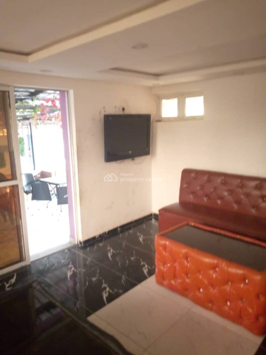 a Functioning Bar and Restaurant in a Prime Location, Awoyaya, Ibeju Lekki, Lagos, Restaurant / Bar for Rent