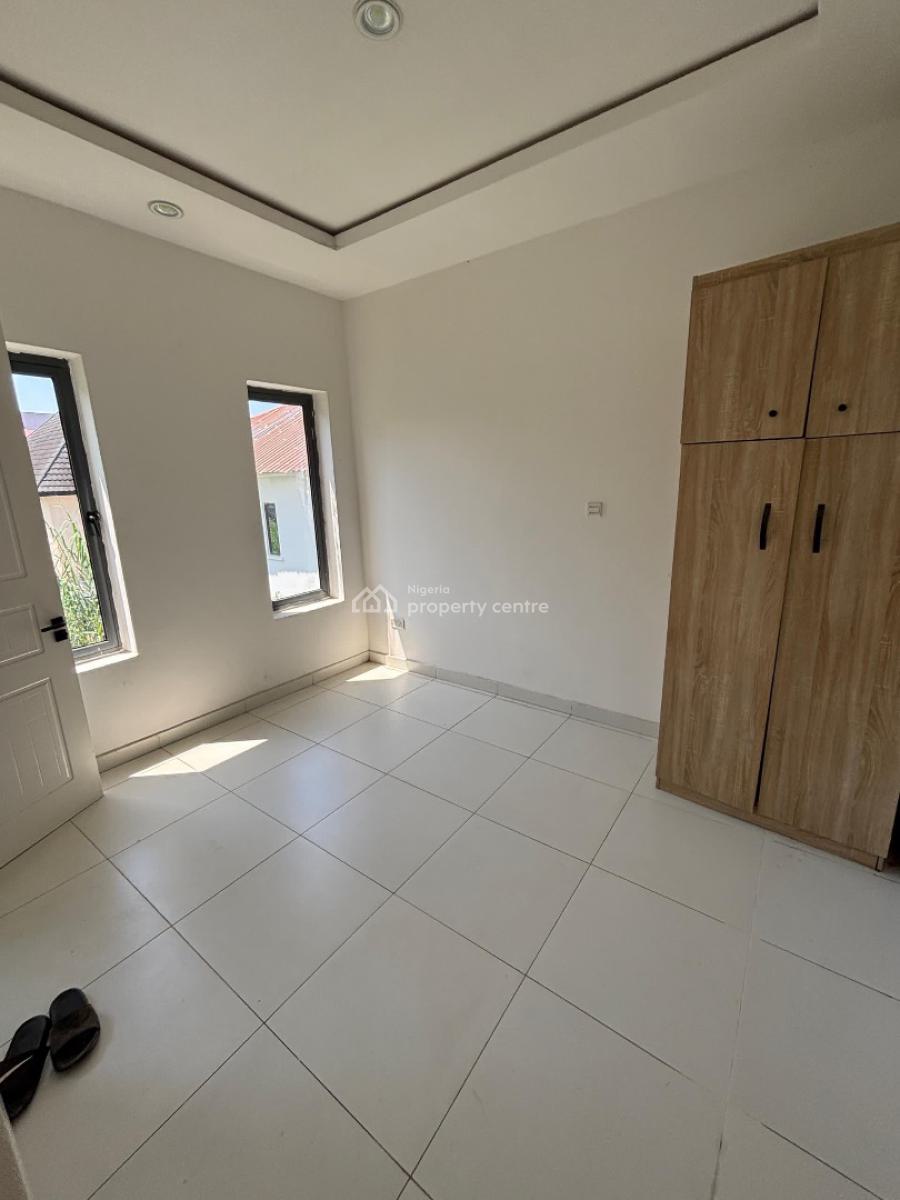 Exclusive 4 Bedroom Terrace  Duplex with a Bq in a Secured Location, Ikate Elegushi, Lekki, Lagos, Terraced Duplex for Sale